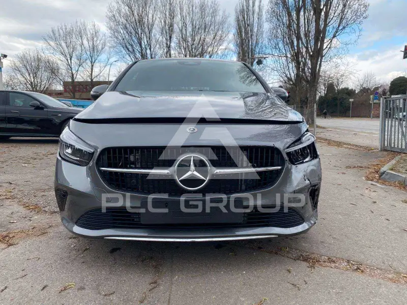 2025 Mercedes Benz B 220