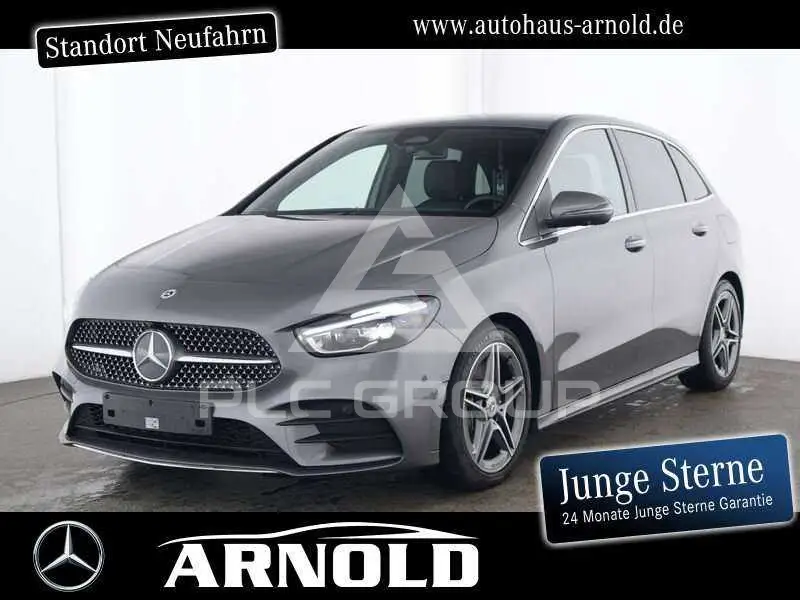 2025 Mercedes Benz B 220
