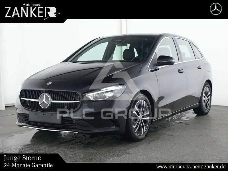 2025 Mercedes Benz B 220