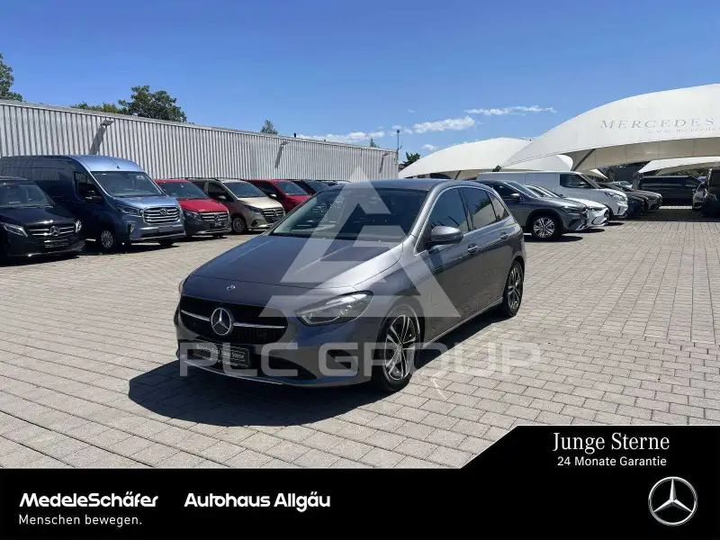 2025 Mercedes Benz B 220