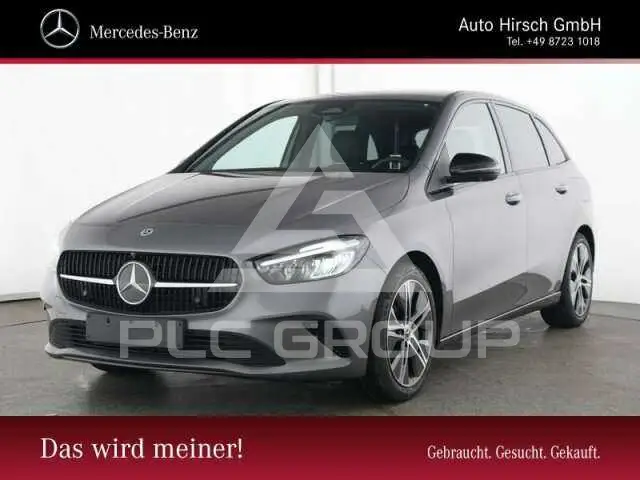2025 Mercedes Benz B 220