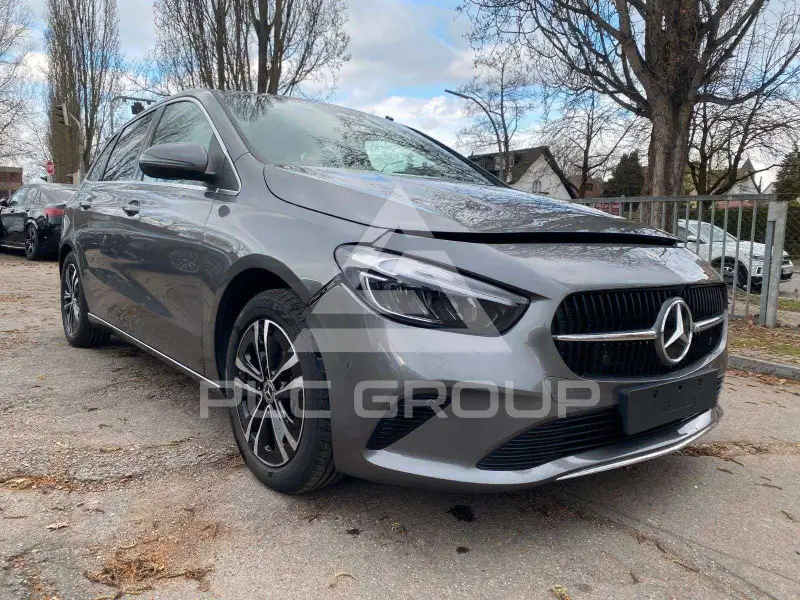 2025 Mercedes Benz B 220
