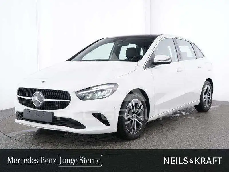 2025 Mercedes Benz B 220