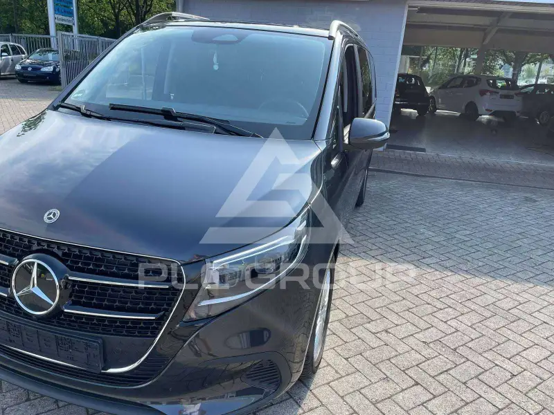 2025 Mercedes Benz V