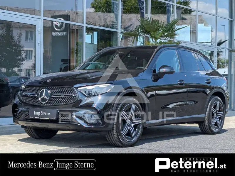 2025 Mercedes Benz GLC 220