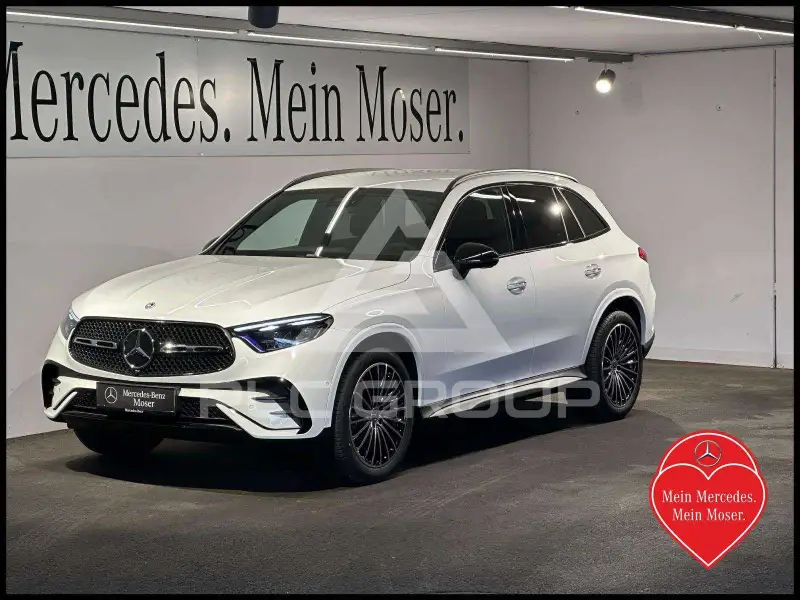 2025 Mercedes Benz GLC 220