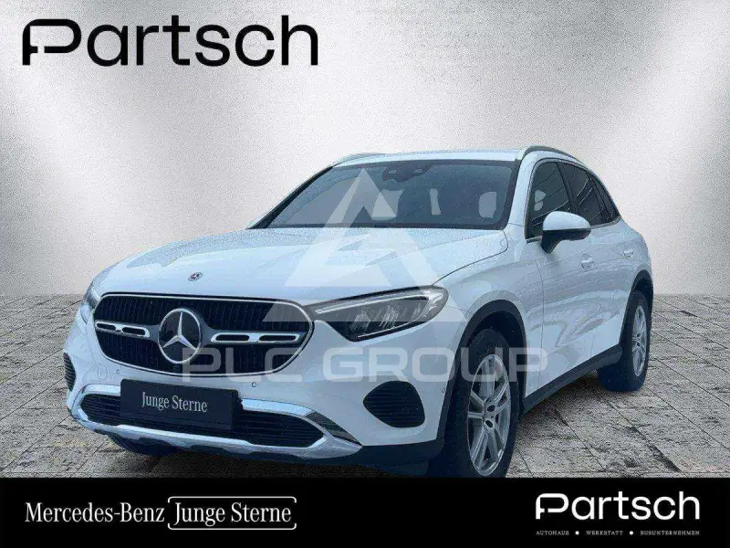 2025 Mercedes Benz GLC 220