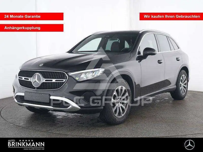 2025 Mercedes Benz GLC 220