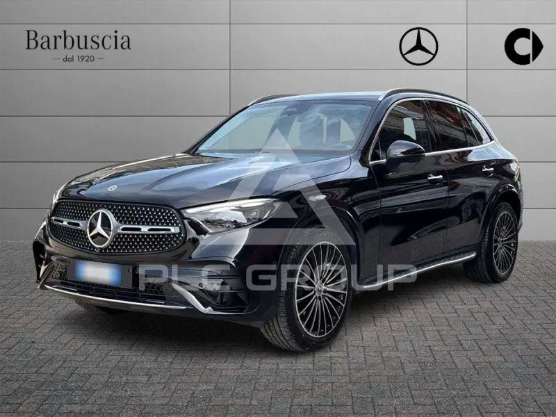 2025 Mercedes Benz GLC 220