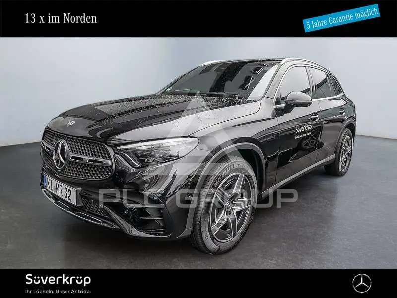 2025 Mercedes Benz GLC 220