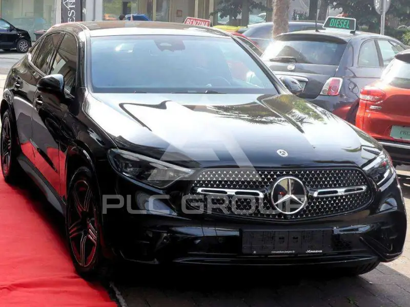 2025 Mercedes Benz GLC 220