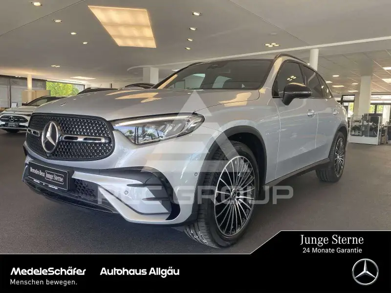 2025 Mercedes Benz GLC 220
