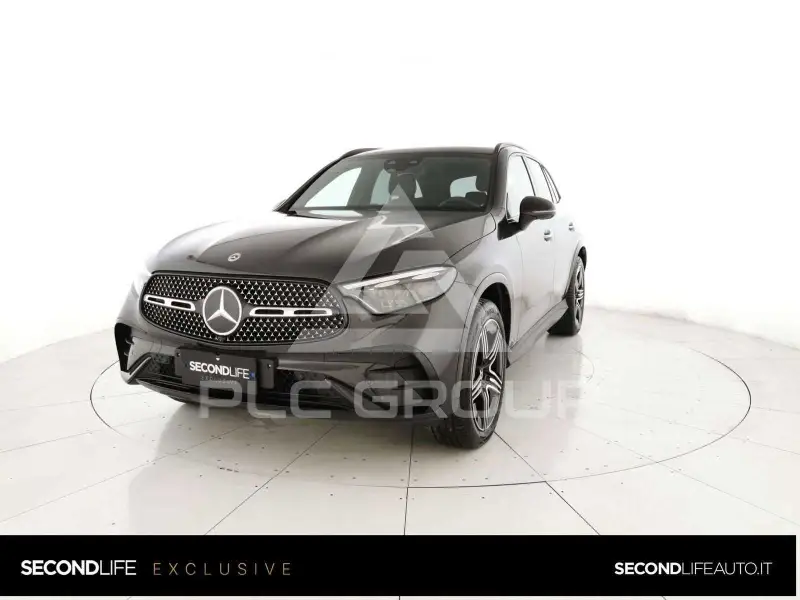 2025 Mercedes Benz GLC 220