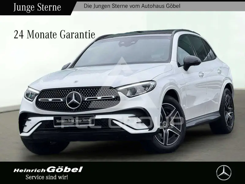 2025 Mercedes Benz GLC 220