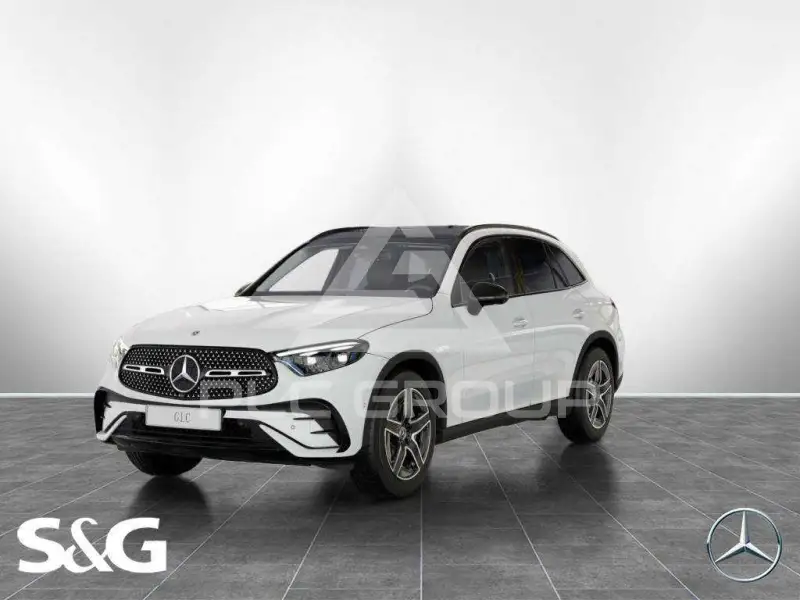 2025 Mercedes Benz GLC 220