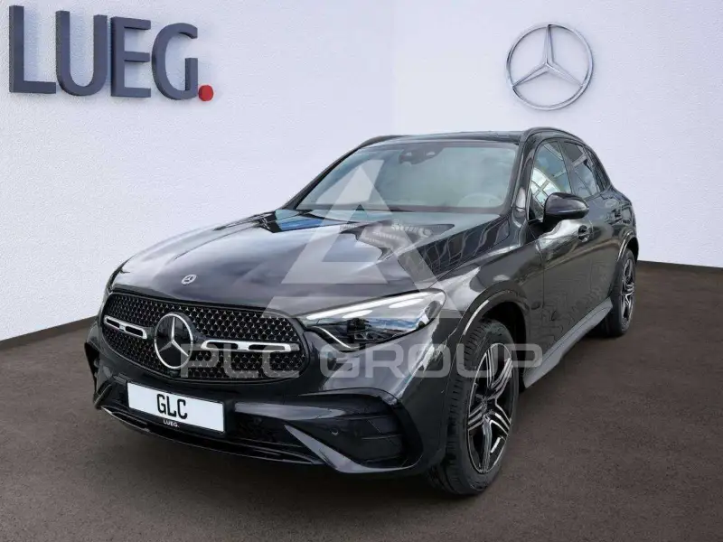 2025 Mercedes Benz GLC 220