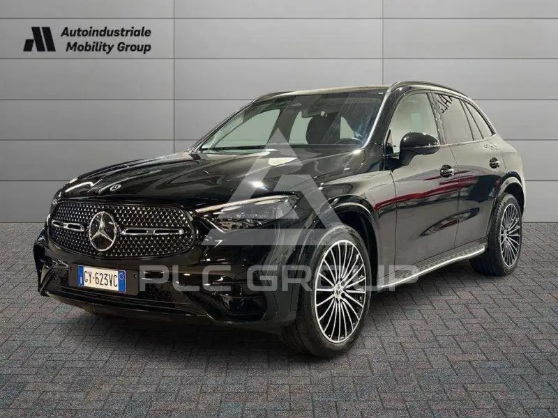 2025 Mercedes Benz GLC 220