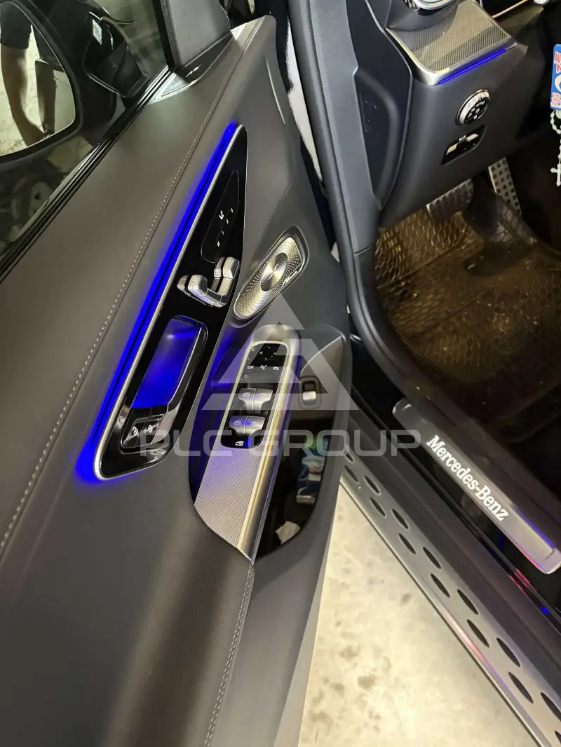 2025 Mercedes Benz GLC 220