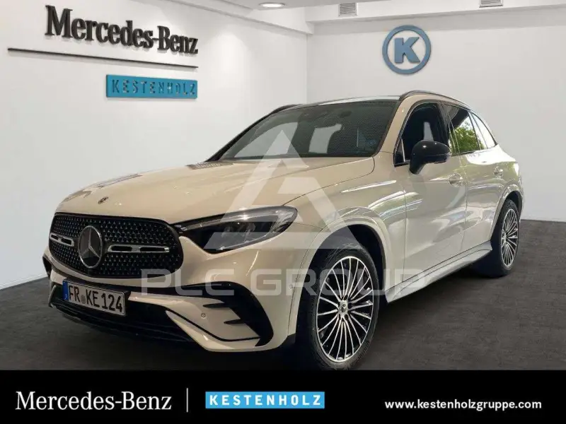 2025 Mercedes Benz GLC 220