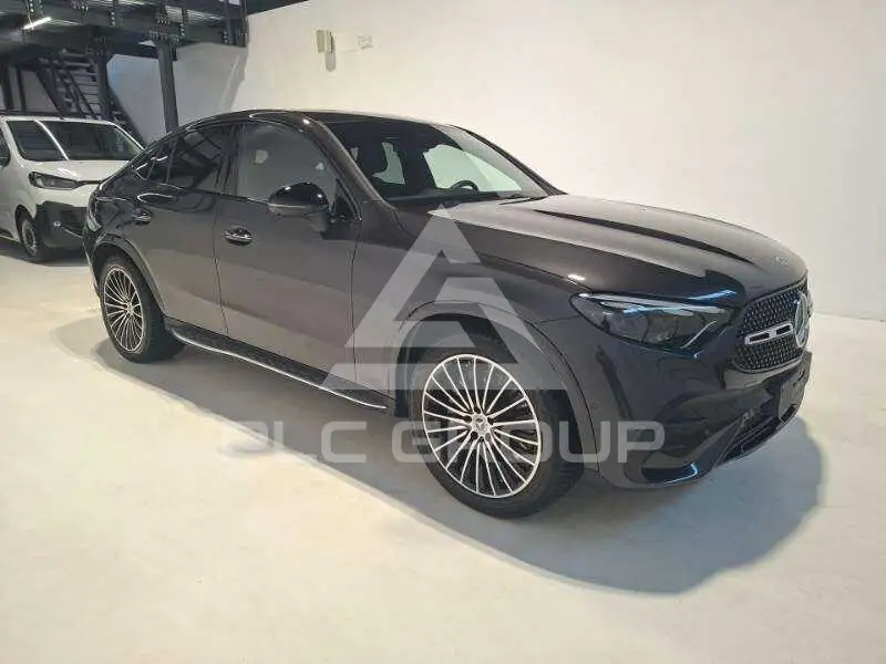 2025 Mercedes Benz GLC 220