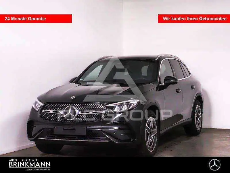 2025 Mercedes Benz GLC 220