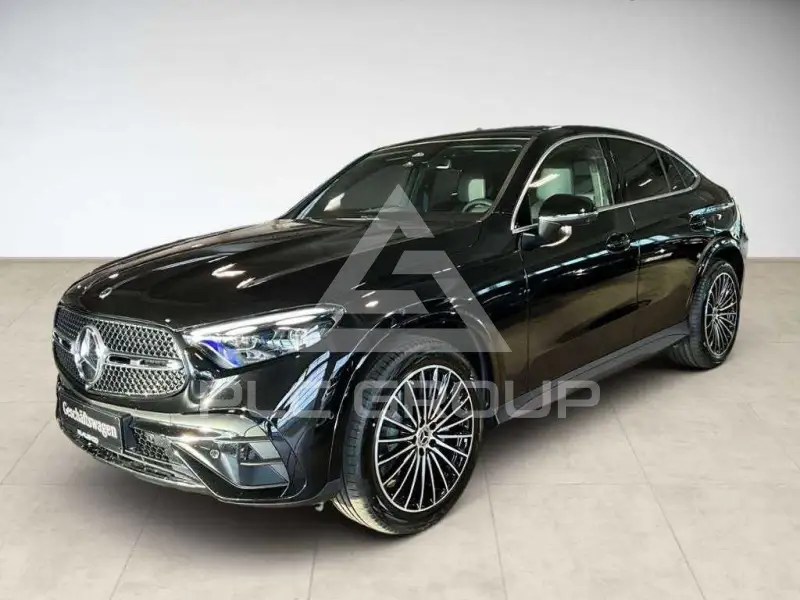 2025 Mercedes Benz GLC 220