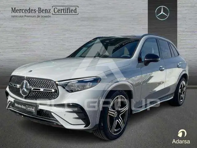 2025 Mercedes Benz GLC 220