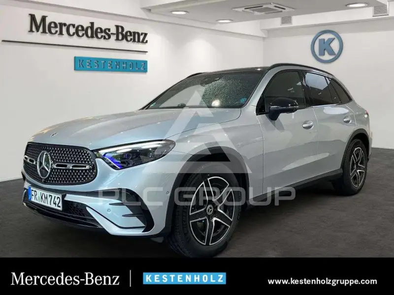 2025 Mercedes Benz GLC 220