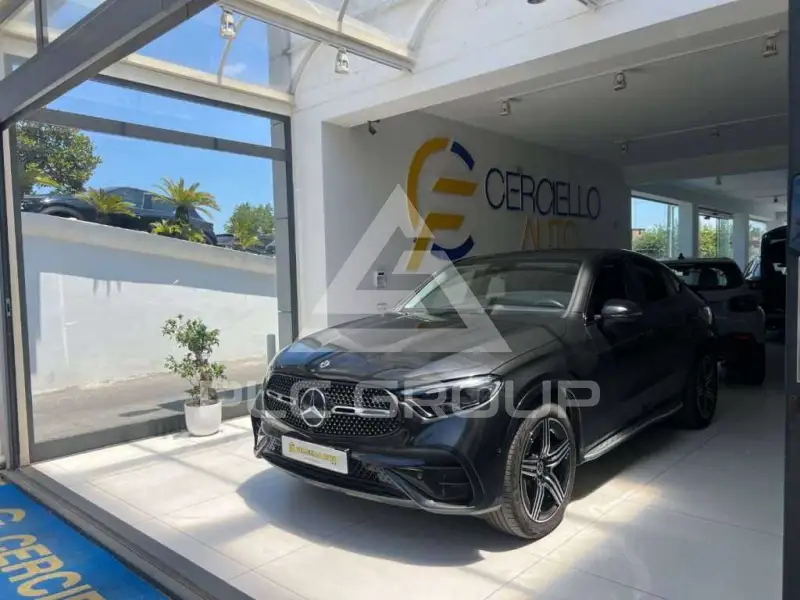 2025 Mercedes Benz GLC 220