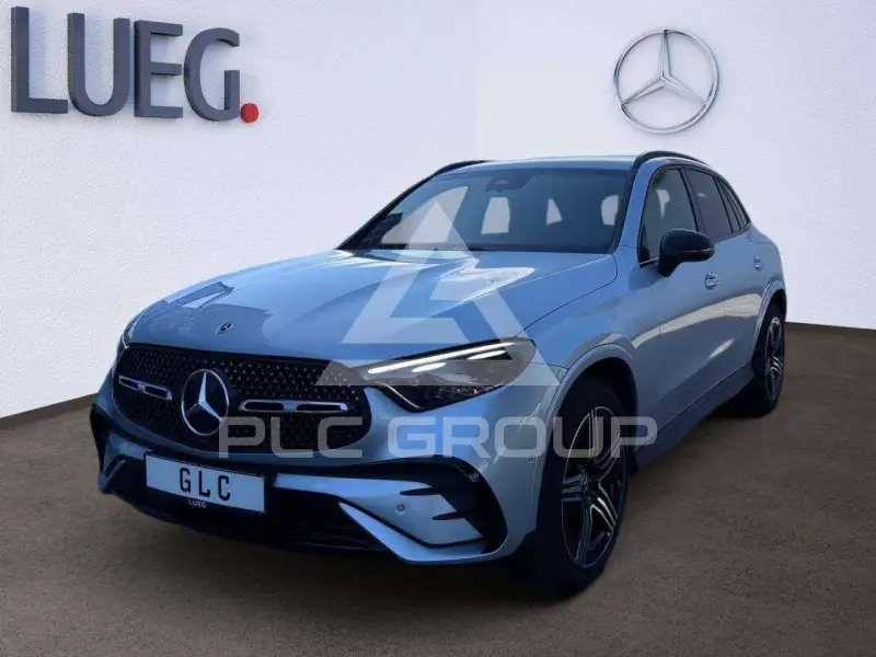 2025 Mercedes Benz GLC 220