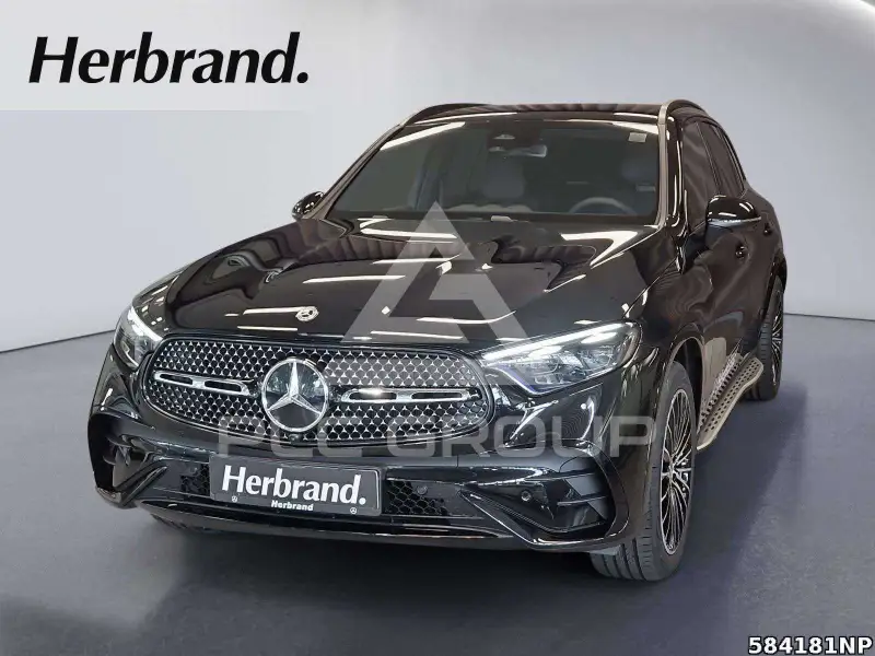 2025 Mercedes Benz GLC 220