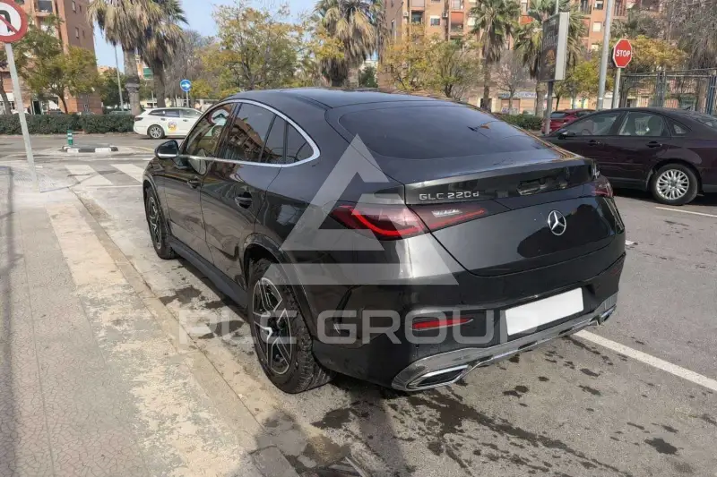 2025 Mercedes Benz GLC 220