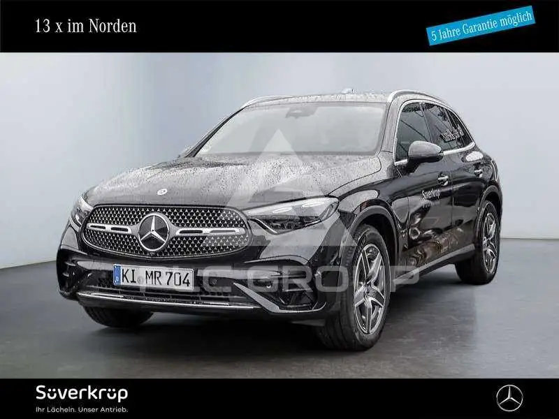 2025 Mercedes Benz GLC 220