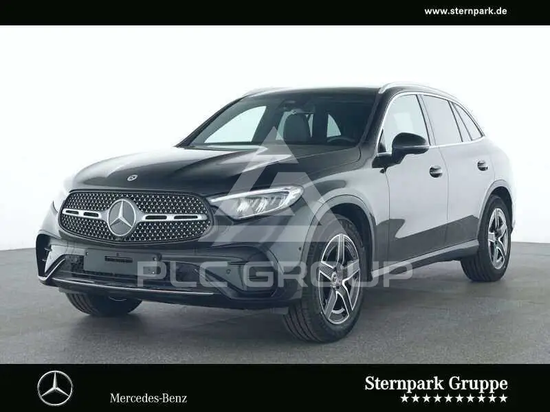 2025 Mercedes Benz GLC 220