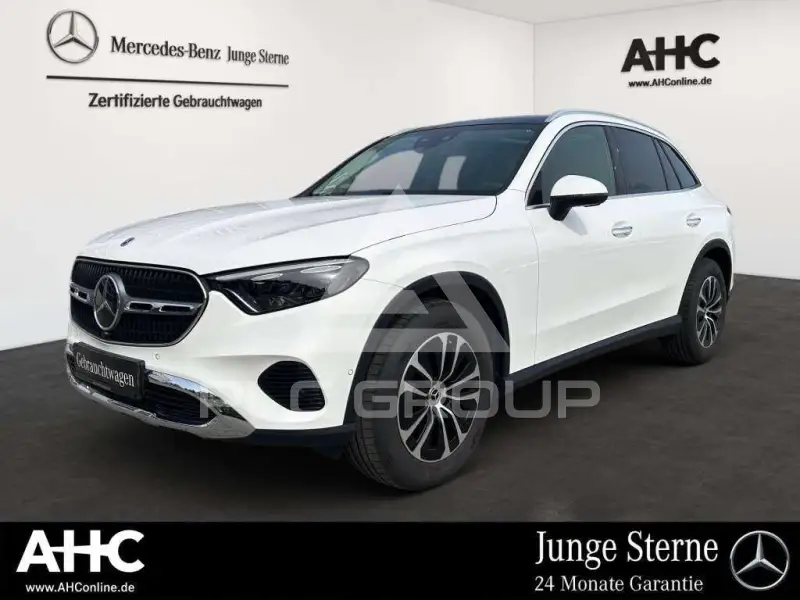2025 Mercedes Benz GLC 220