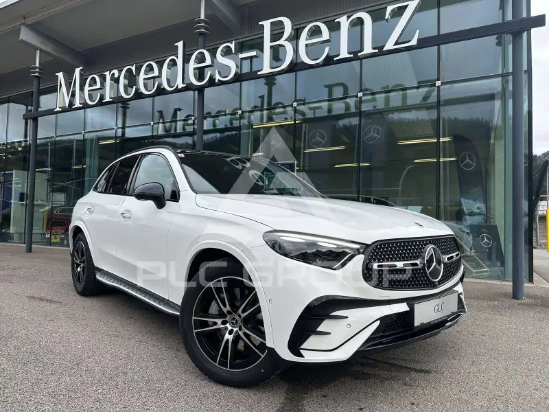 2025 Mercedes Benz GLC 220