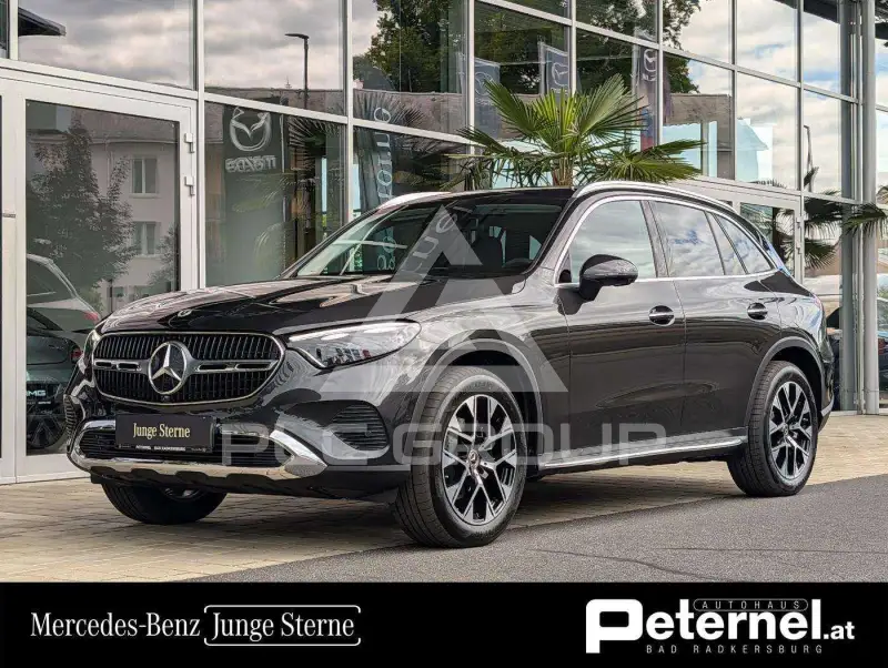 2025 Mercedes Benz GLC 220