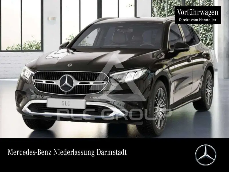 2025 Mercedes Benz GLC 220