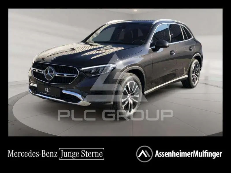 2025 Mercedes Benz GLC 220