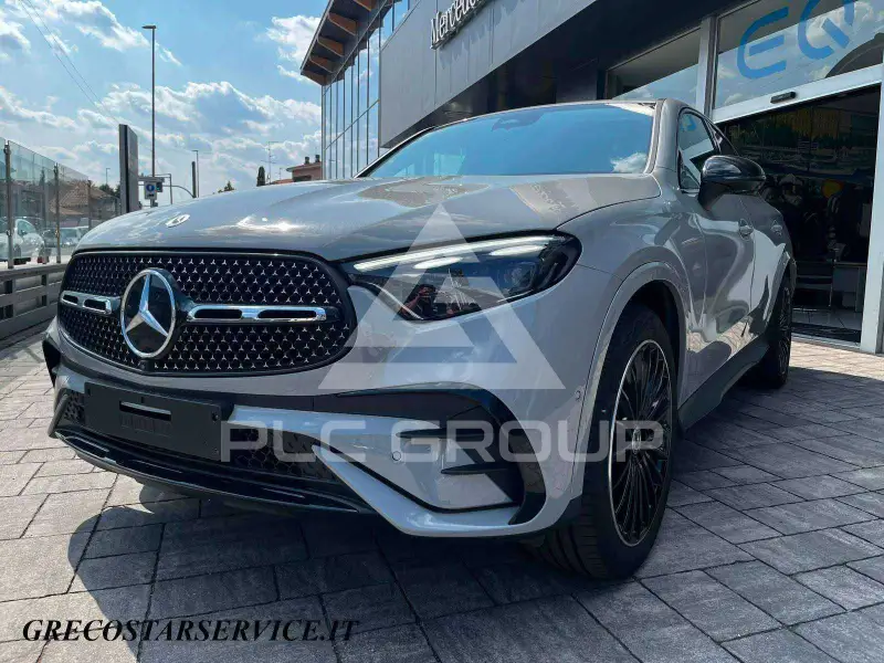 2025 Mercedes Benz GLC 220