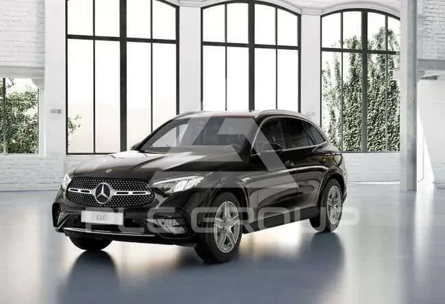 2025 Mercedes Benz GLC 220