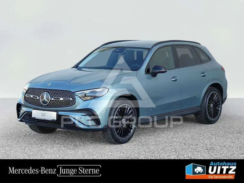2025 Mercedes Benz GLC 220