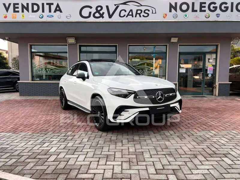 2025 Mercedes Benz GLC 220