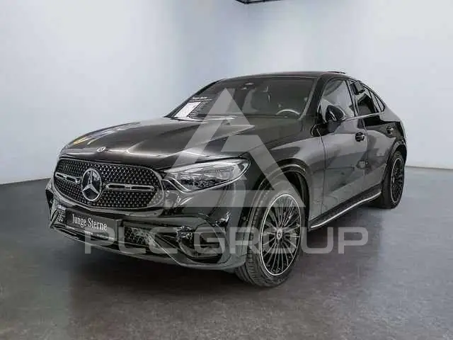 2025 Mercedes Benz GLC 220