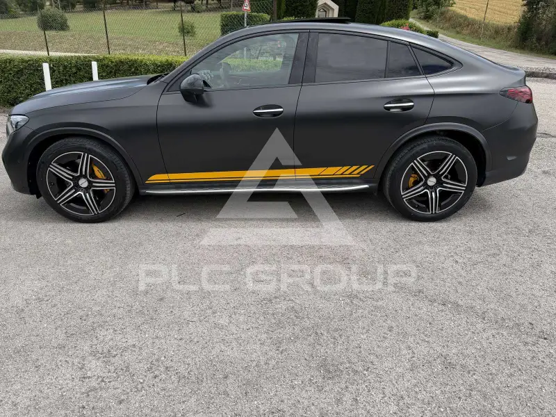 2025 Mercedes Benz GLC 220