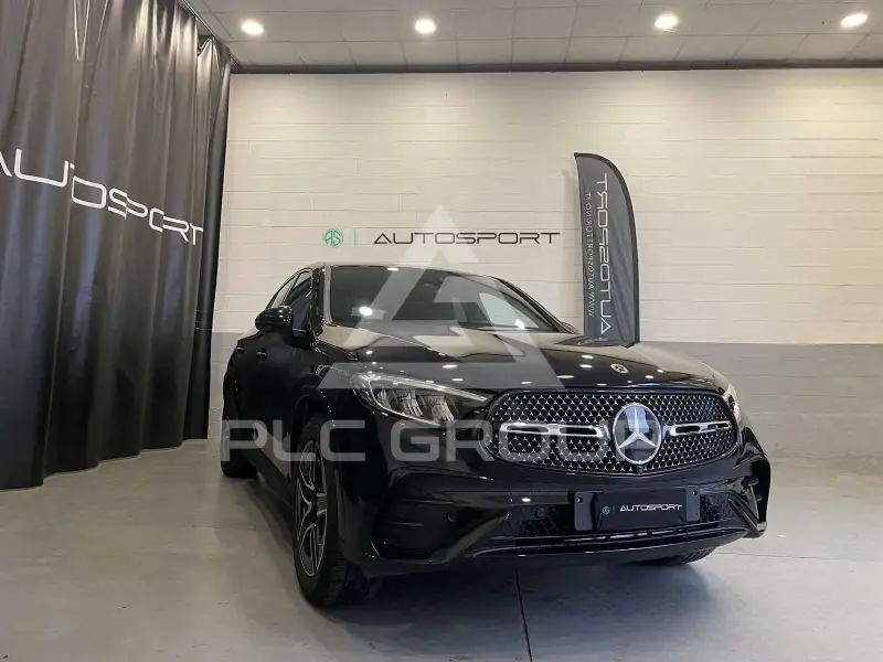 2025 Mercedes Benz GLC 220