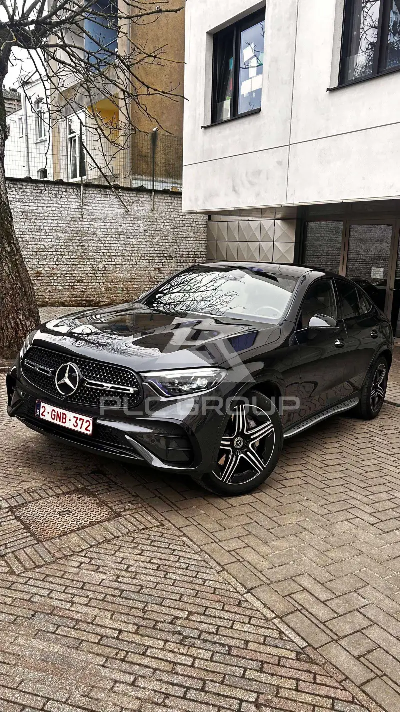 2025 Mercedes Benz GLC 220