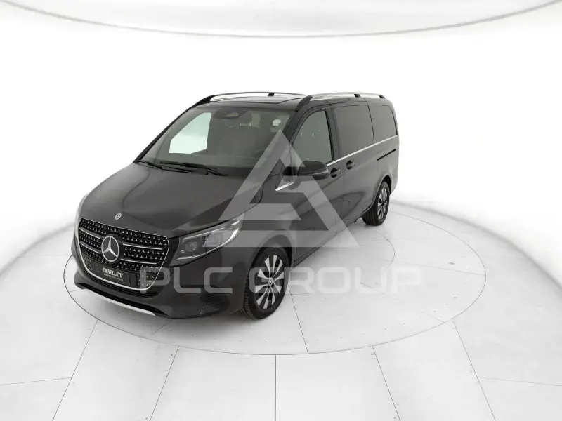 2025 Mercedes Benz V 300
