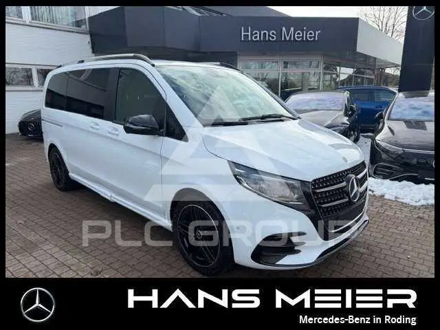 2025 Mercedes Benz V 300