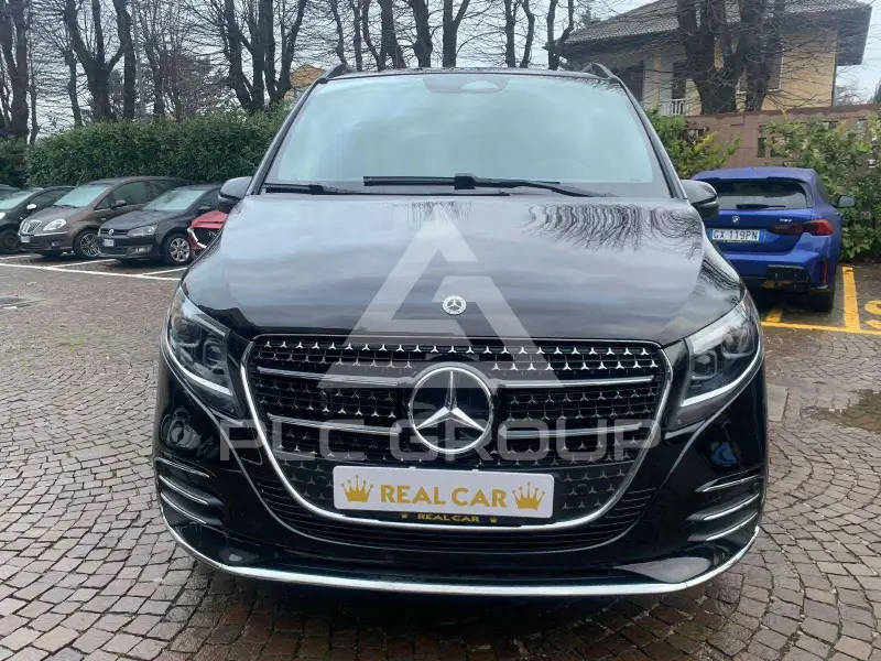 2025 Mercedes Benz V 300